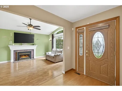 357 SW 30th Court Troutdale OR 97060