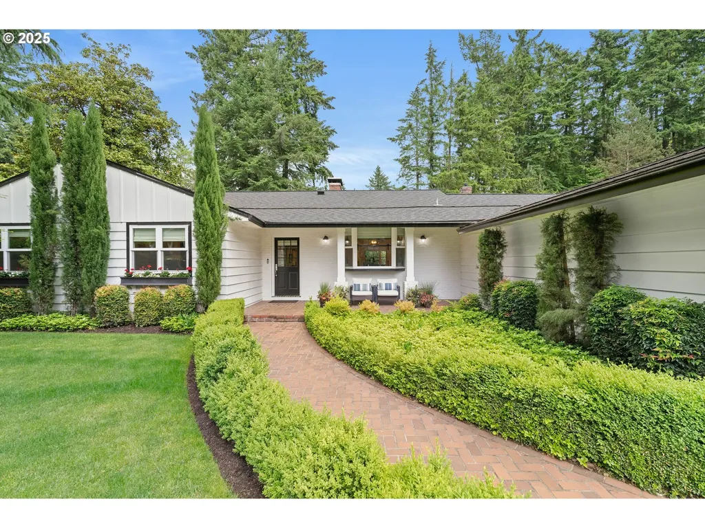 475 Iron Mountain Boulevard Lake Oswego OR 97034