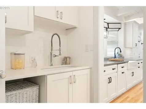 475 Iron Mountain Boulevard Lake Oswego OR 97034