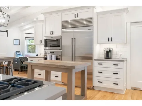 475 Iron Mountain Boulevard Lake Oswego OR 97034