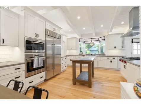 475 Iron Mountain Boulevard Lake Oswego OR 97034