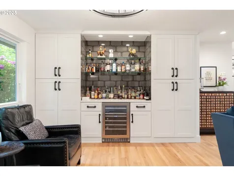 475 Iron Mountain Boulevard Lake Oswego OR 97034