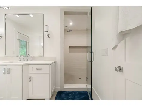 475 Iron Mountain Boulevard Lake Oswego OR 97034