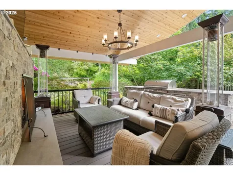 475 Iron Mountain Boulevard Lake Oswego OR 97034