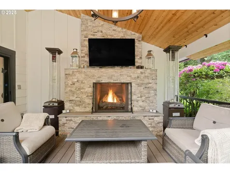 475 Iron Mountain Boulevard Lake Oswego OR 97034