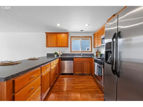 320 SW Jade Place Warrenton OR 97146