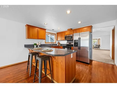 320 SW Jade Place Warrenton OR 97146