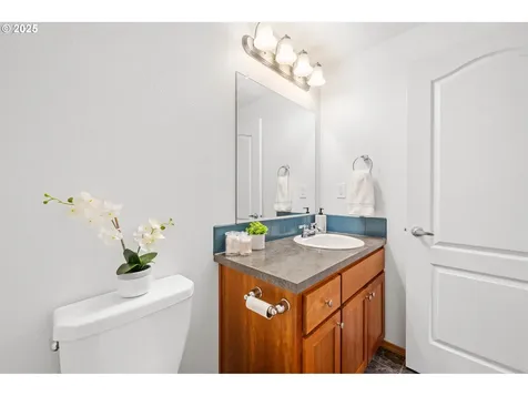 320 SW Jade Place Warrenton OR 97146