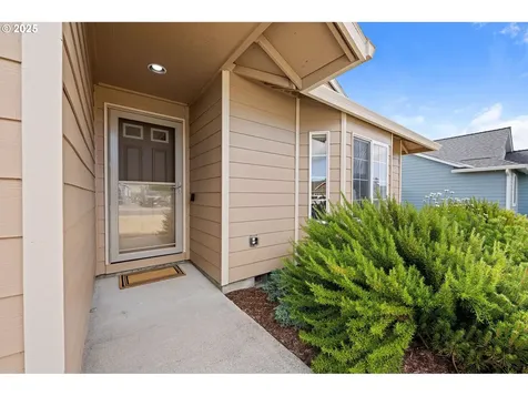 320 SW Jade Place Warrenton OR 97146