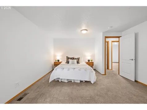 320 SW Jade Place Warrenton OR 97146