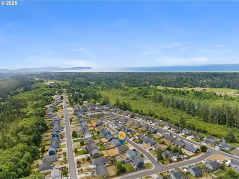 320 SW Jade Place Warrenton OR 97146