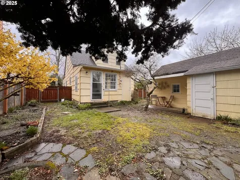 2014 E Street Vancouver WA 98663
