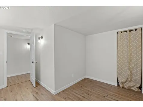 669 W Ballf Street Roseburg OR 97471