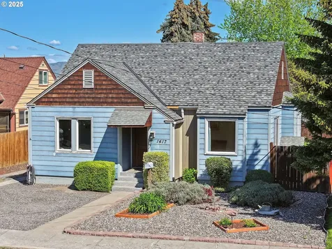 1417 E 13th Street The Dalles OR 97058