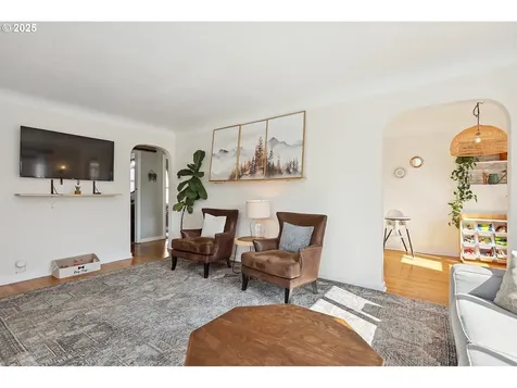 1417 E 13th Street The Dalles OR 97058