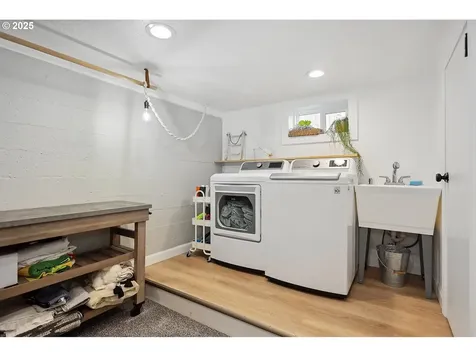 1417 E 13th Street The Dalles OR 97058