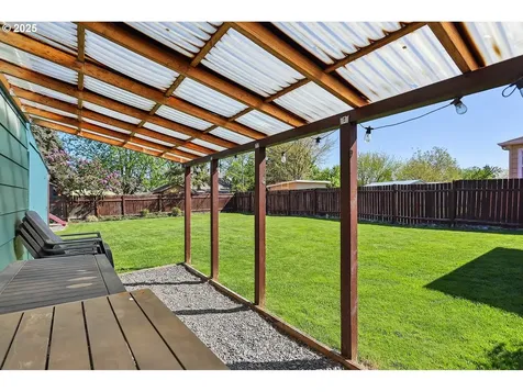 1417 E 13th Street The Dalles OR 97058