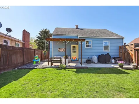 1417 E 13th Street The Dalles OR 97058