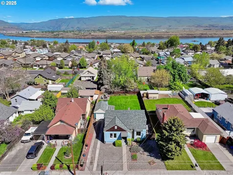 1417 E 13th Street The Dalles OR 97058