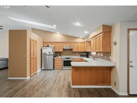 2030 Woodhaven Court NW Salem OR 97304