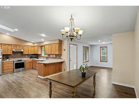 2030 Woodhaven Court NW Salem OR 97304