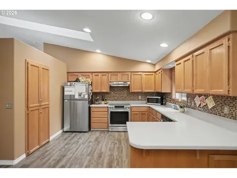 2030 Woodhaven Court NW Salem OR 97304