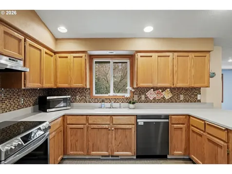 2030 Woodhaven Court NW Salem OR 97304
