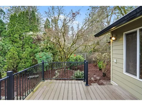 2030 Woodhaven Court NW Salem OR 97304