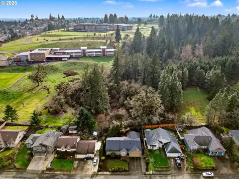 2030 Woodhaven Court NW Salem OR 97304