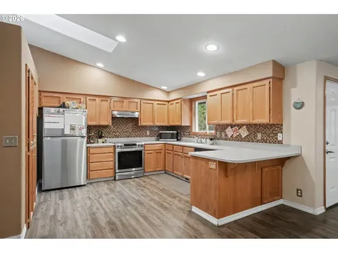 2030 Woodhaven Court NW Salem OR 97304