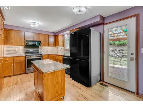 1930 SW Willow Parkway Gresham OR 97080