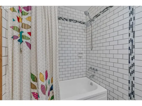 1930 SW Willow Parkway Gresham OR 97080