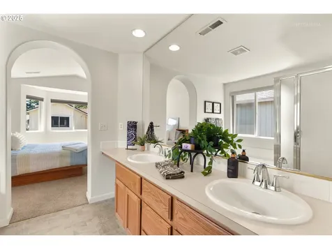 4744 SE Maxwell Street Hillsboro OR 97123