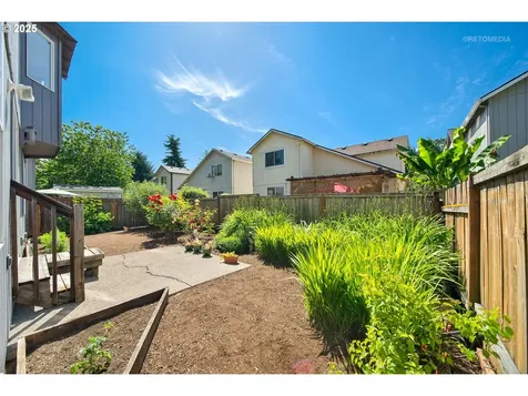 4744 SE Maxwell Street Hillsboro OR 97123