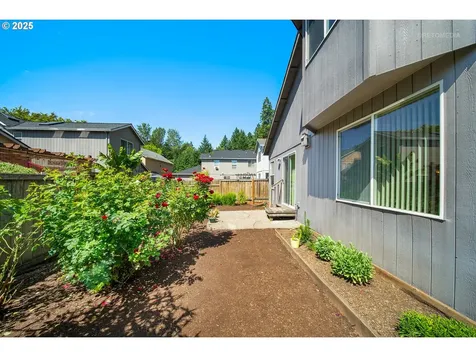 4744 SE Maxwell Street Hillsboro OR 97123