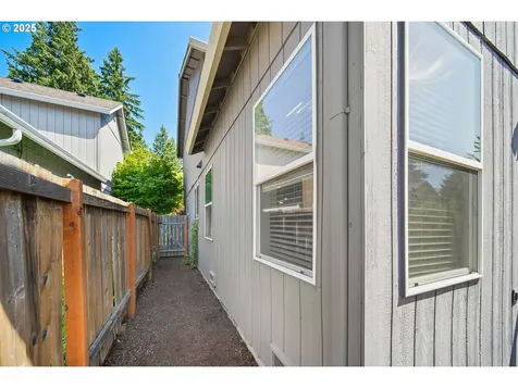 4744 SE Maxwell Street Hillsboro OR 97123