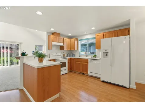 4744 SE Maxwell Street Hillsboro OR 97123