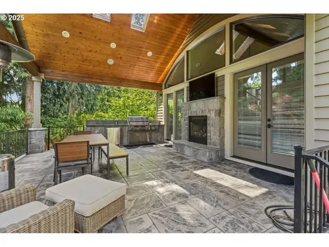 15948 Twin Fir Road Lake Oswego OR 97035