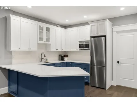 15948 Twin Fir Road Lake Oswego OR 97035