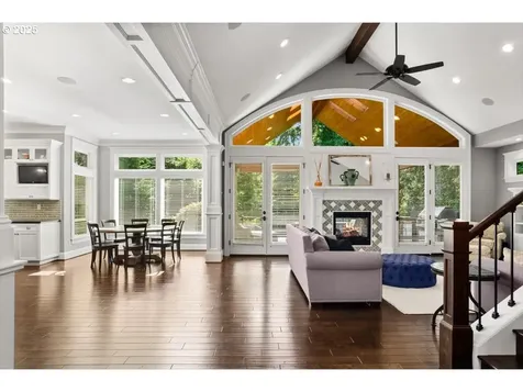 15948 Twin Fir Road Lake Oswego OR 97035