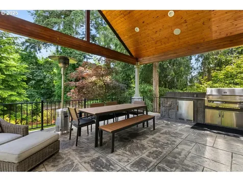 15948 Twin Fir Road Lake Oswego OR 97035