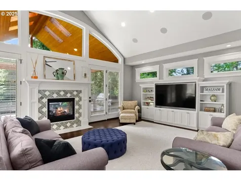 15948 Twin Fir Road Lake Oswego OR 97035