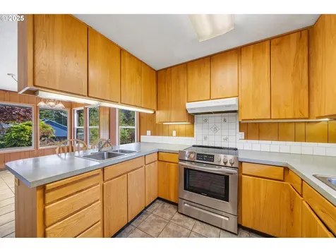 8095 Bewley Street Bay City OR 97107
