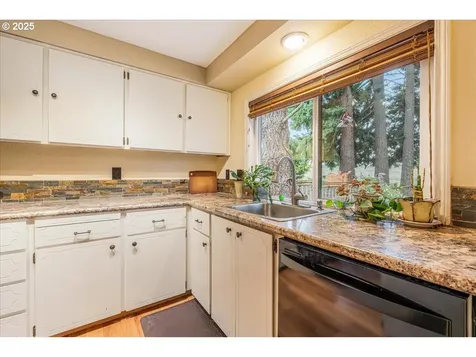 1225 SE Jacquelin Drive Hillsboro OR 97123