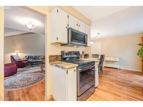 1225 SE Jacquelin Drive Hillsboro OR 97123