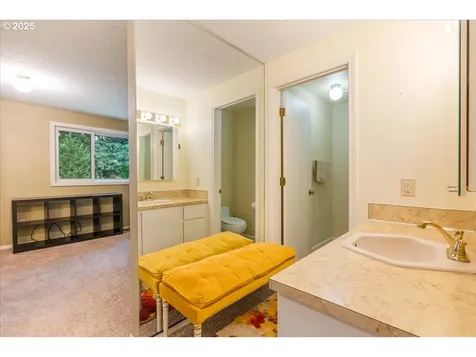 1225 SE Jacquelin Drive Hillsboro OR 97123