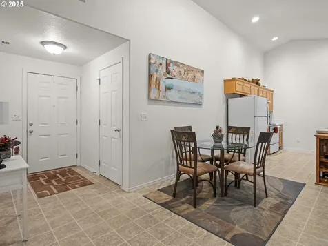 1409 SW Lori Court Mcminnville OR 97128