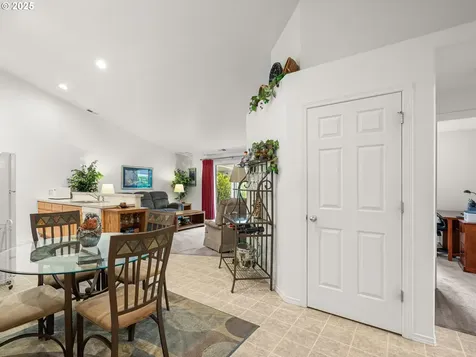 1409 SW Lori Court Mcminnville OR 97128