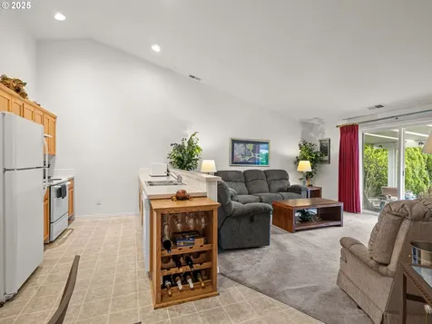 1409 SW Lori Court Mcminnville OR 97128
