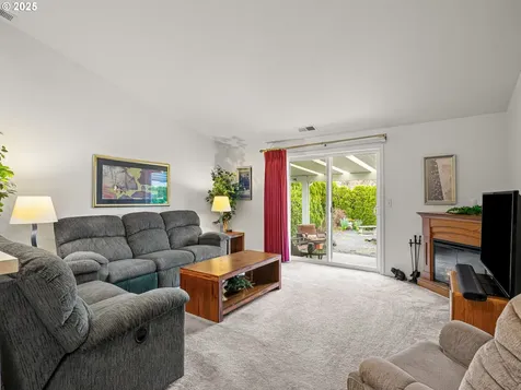 1409 SW Lori Court Mcminnville OR 97128